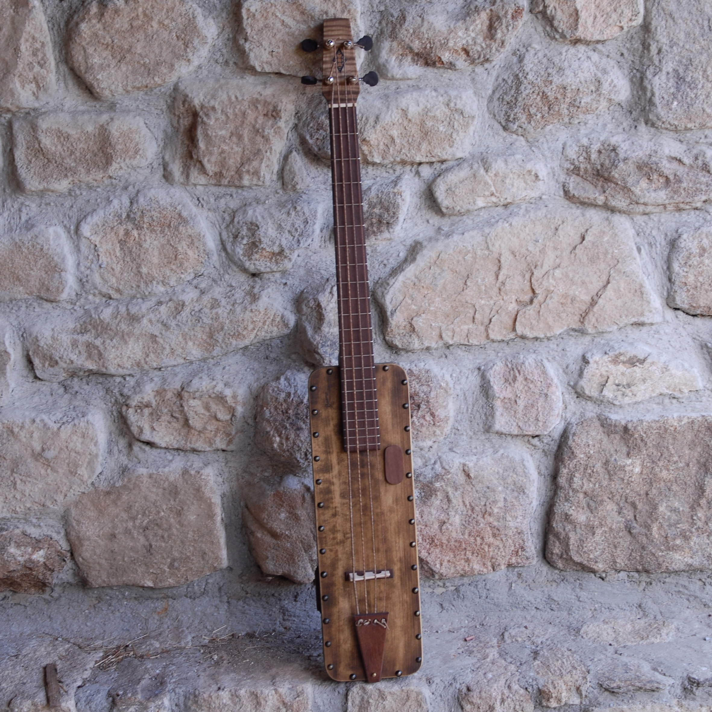 Trois nouvelles de lutherie, trois philosophies